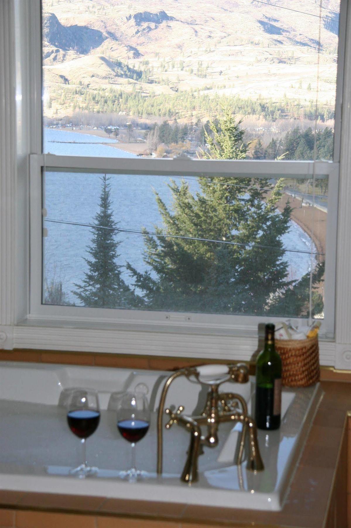 Above The Beach Guest Suites Πέντικτον Εξωτερικό φωτογραφία